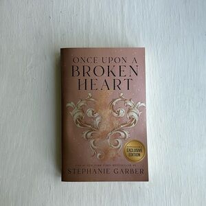 Once upon a broken heart (b&n exclusive edition)
